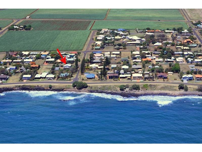 33 Dante Street, Burnett Heads QLD 4670