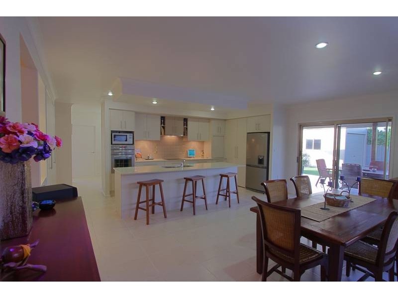 6 Baker-Finch, Bargara QLD 4670