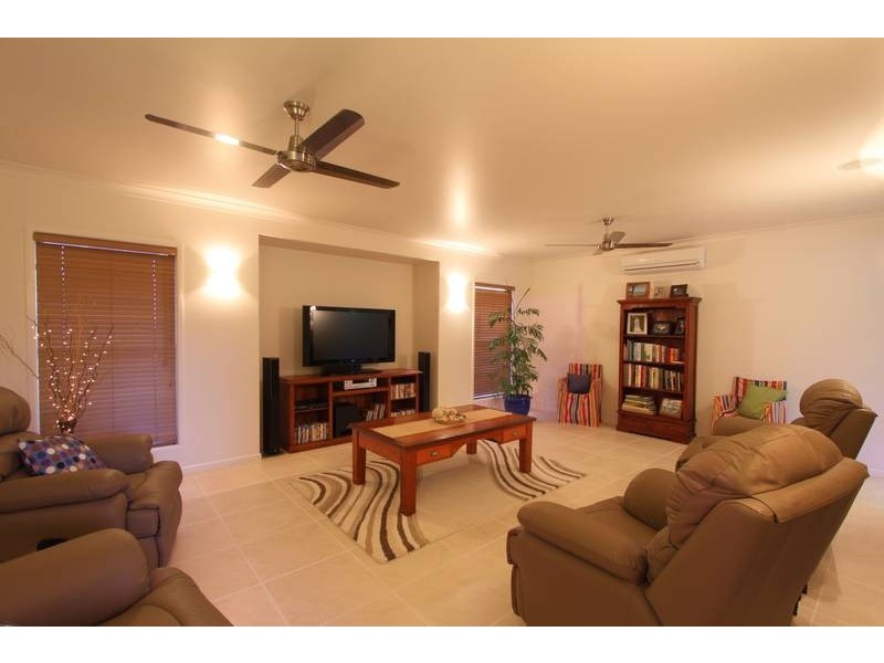 6 Baker-Finch, Bargara QLD 4670