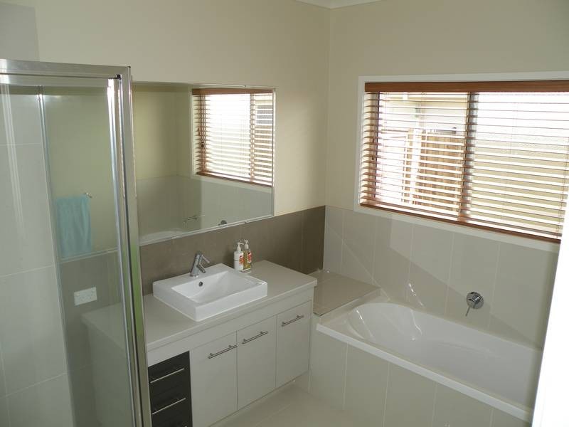 6 Chantilly St, Bargara QLD 4670