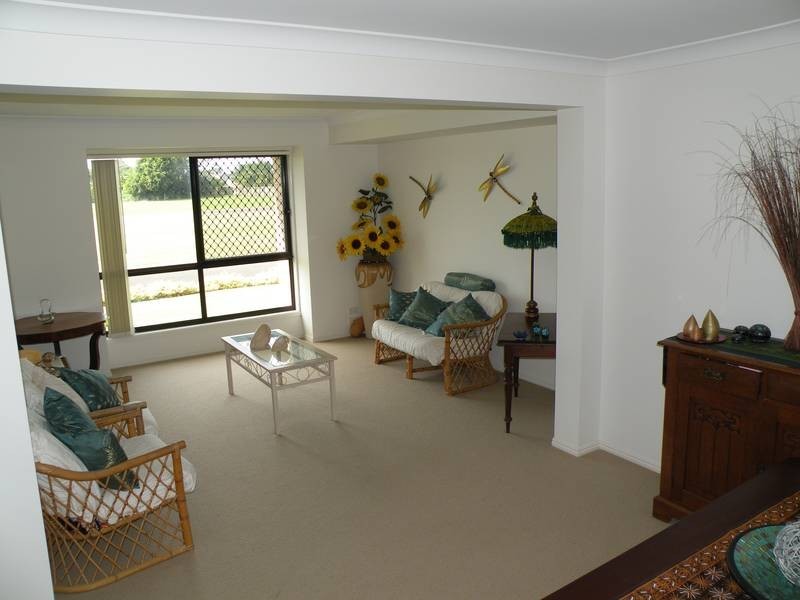 18 Neptune Street, Burnett Heads QLD 4670