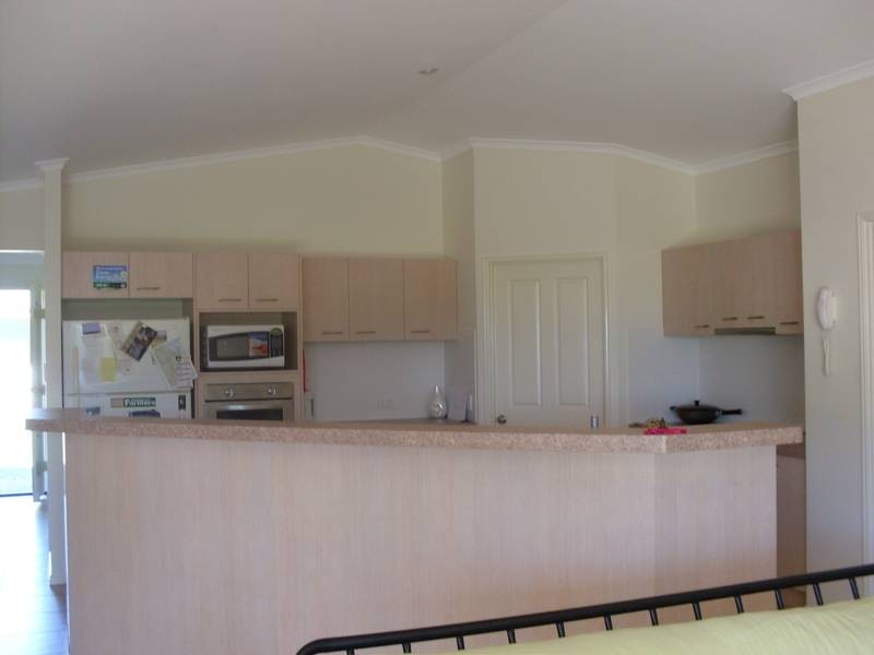 8 Breeze Drive, Bargara QLD 4670