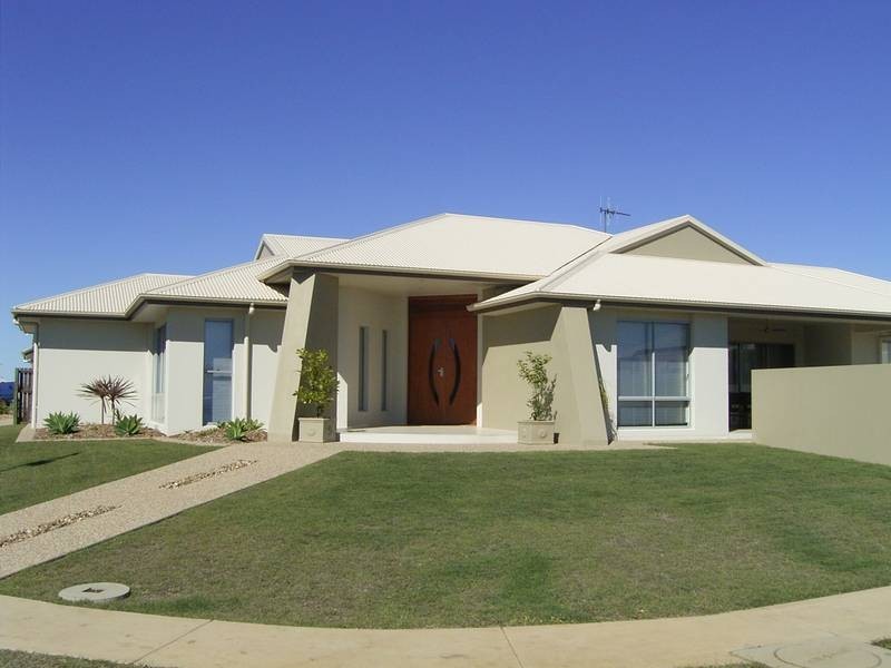 2 Parkside Parade, Bargara QLD 4670