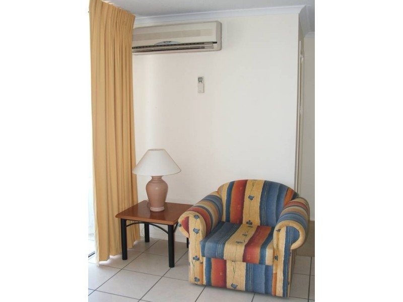 8/2-4 Baxter Street, Bargara QLD 4670