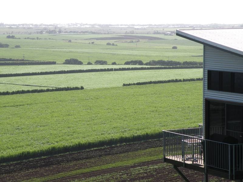 26 Heathwood Crescent, Qunaba QLD 4670