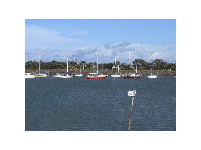 Burnett Heads QLD 4670