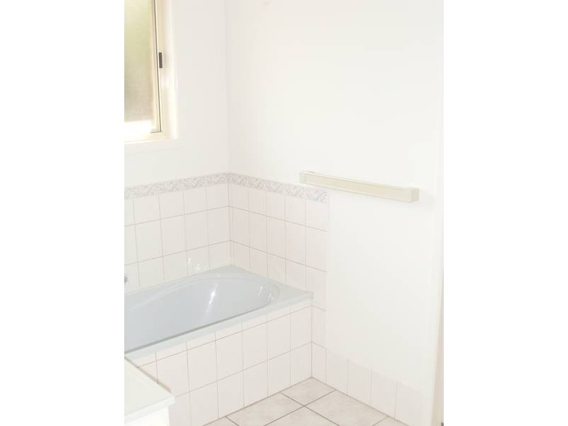 6 Hawaii Ct, Bargara QLD 4670