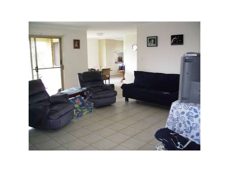 66 Thomas Thompson, Thabeban QLD 4670