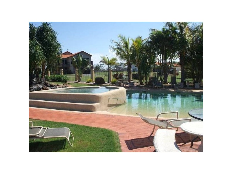 19 Chantelle, Coral Cove QLD 4670