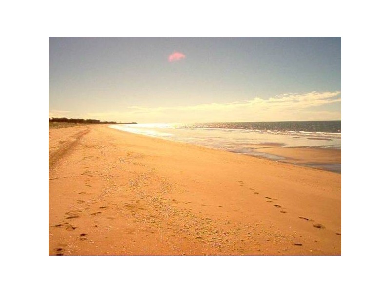 Moore Park Beach QLD 4670