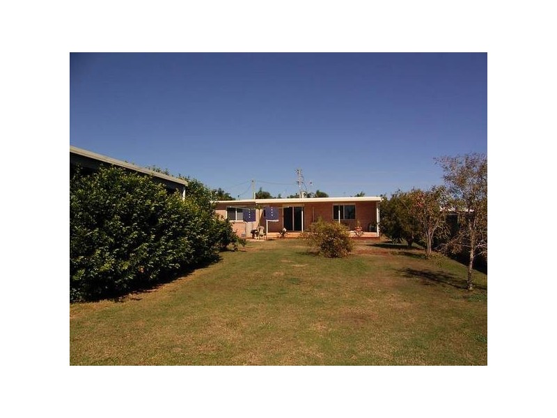 34 Shelley St, Burnett Heads QLD 4670