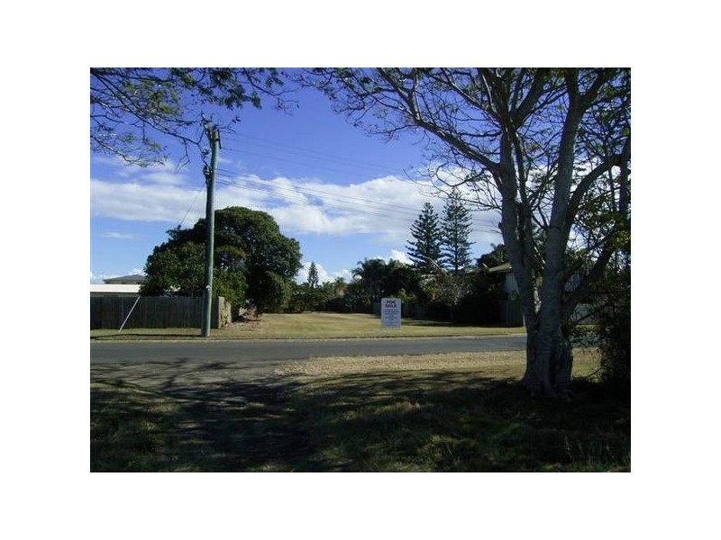 13 Holland St, Bargara QLD 4670