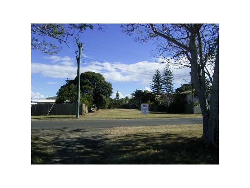 13 Holland St, Bargara QLD 4670