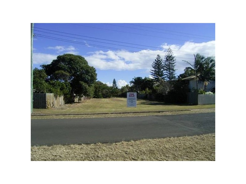13 Holland St, Bargara QLD 4670