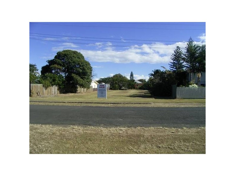 13 Holland St, Bargara QLD 4670