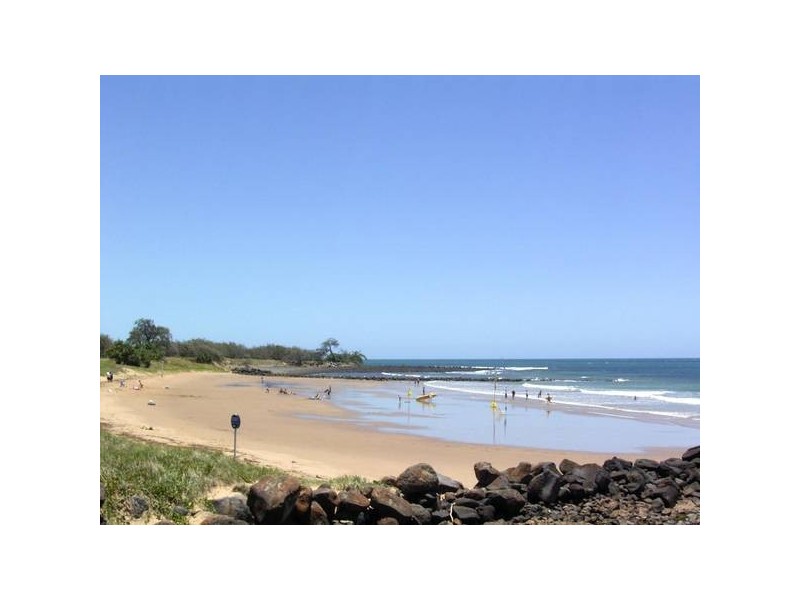 13 Holland St, Bargara QLD 4670
