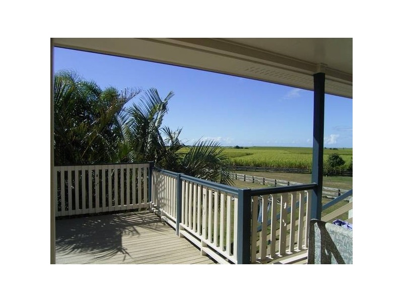 369 Windermere Rd, Qunaba QLD 4670