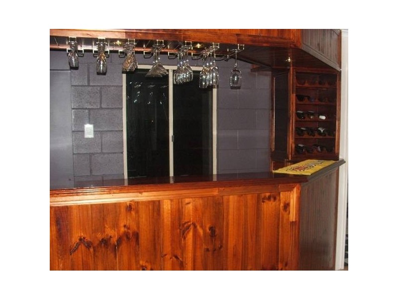 369 Windermere Rd, Qunaba QLD 4670