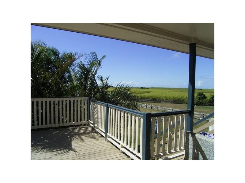 369 Windermere Rd, Qunaba QLD 4670