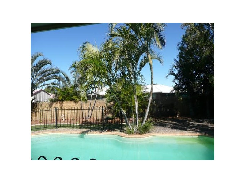 10 Solander St, Bargara QLD 4670
