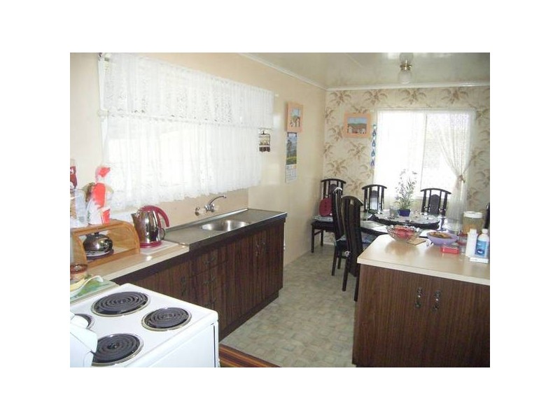 Avenell Heights QLD 4670