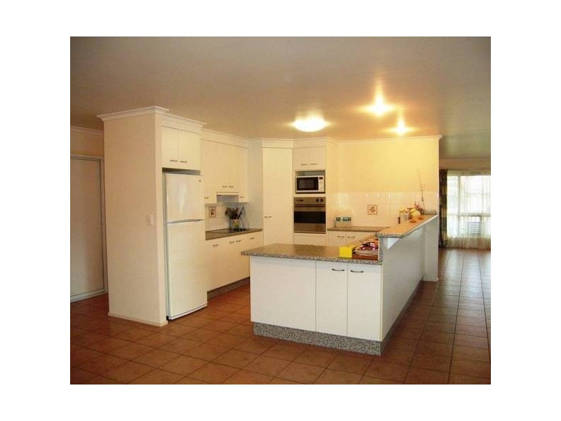 2 Pacific Crt, Bargara QLD 4670