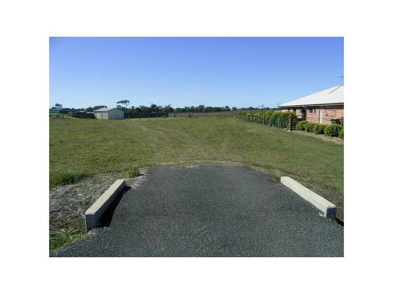 48 Mermaid Dr, Innes Park QLD 4670