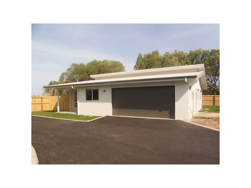 35 Blain St, Bargara QLD 4670