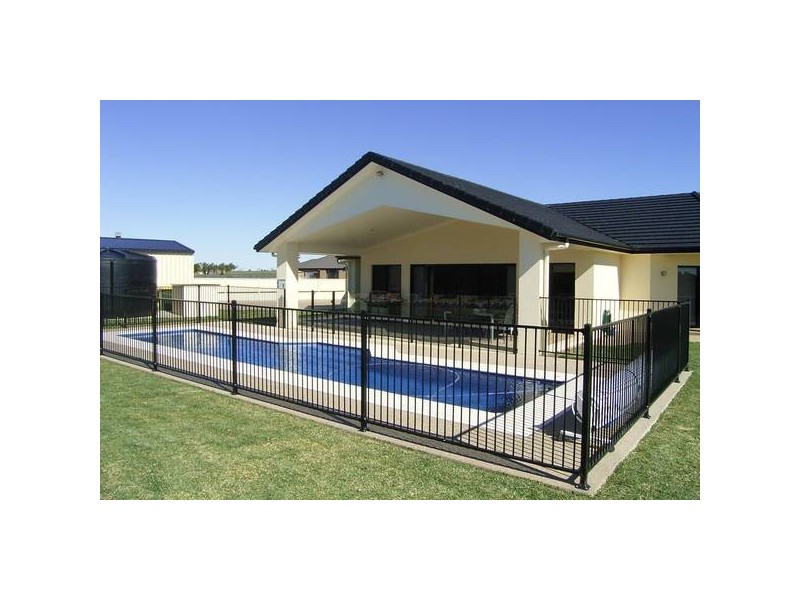 Coral Cove QLD 4670