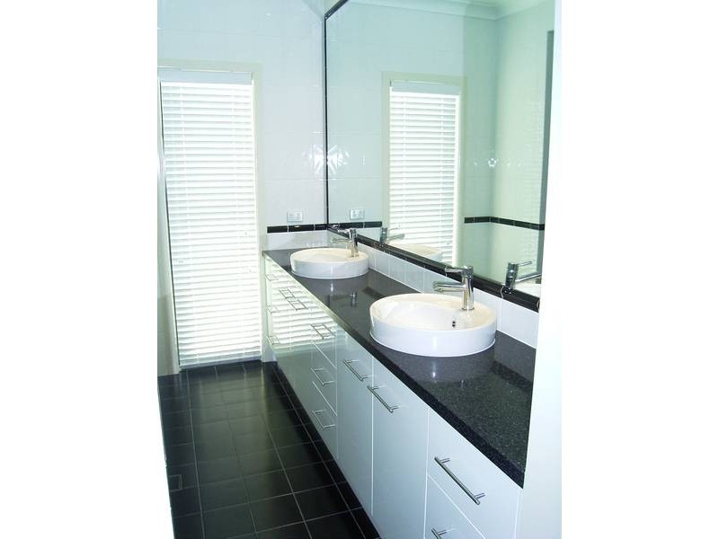 Coral Cove QLD 4670