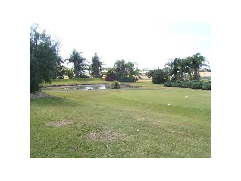 3 Robert John Cct, Coral Cove QLD 4670