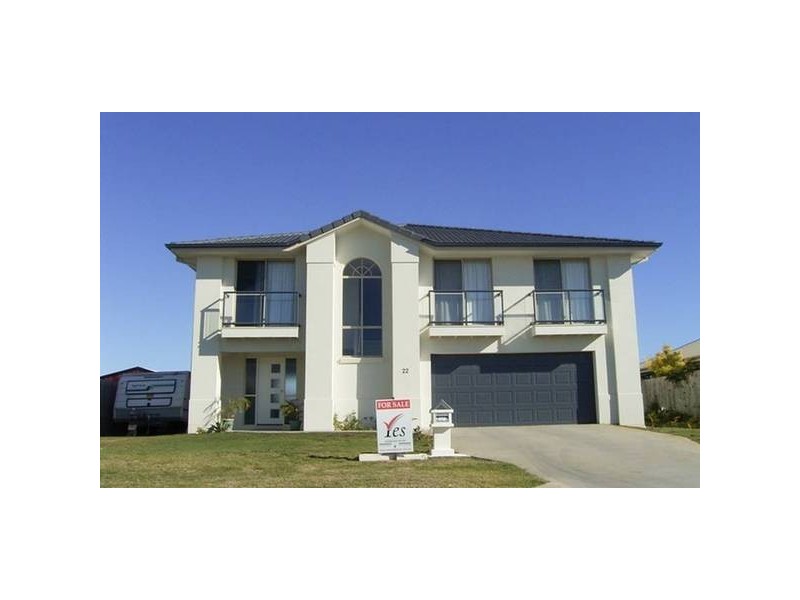 22 Toppers Dr, Coral Cove QLD 4670