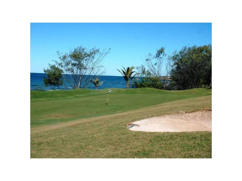 22 Toppers Dr, Coral Cove QLD 4670