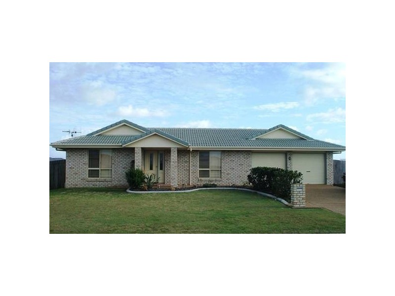 6 Landsborough St, Bargara QLD 4670