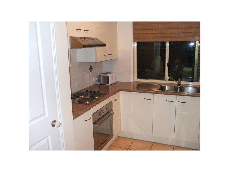 6 Landsborough St, Bargara QLD 4670