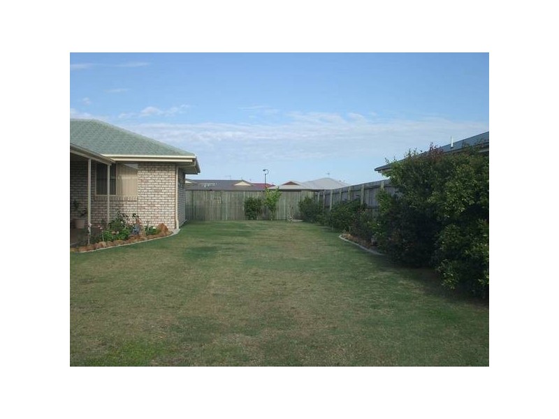 6 Landsborough St, Bargara QLD 4670