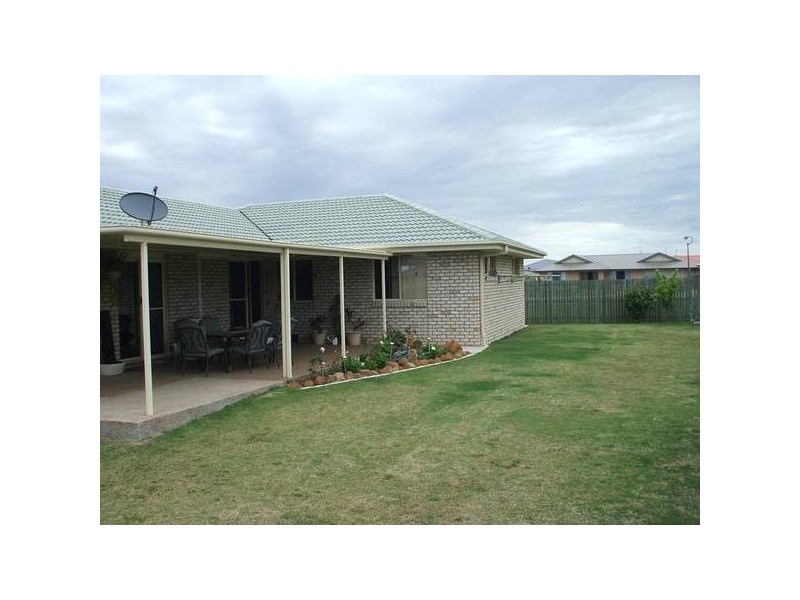 6 Landsborough St, Bargara QLD 4670