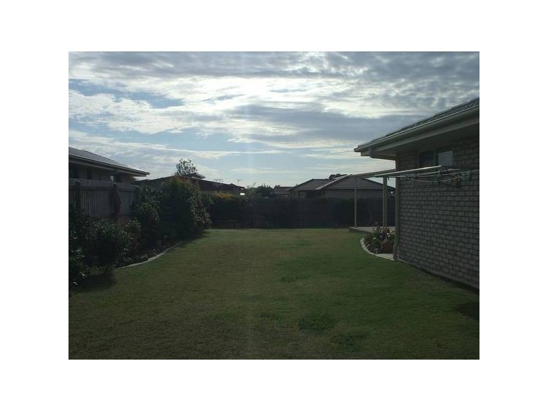 6 Landsborough St, Bargara QLD 4670