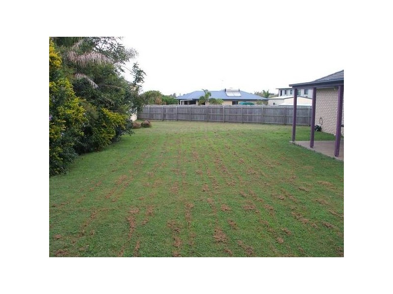 5 Cook St, Bargara QLD 4670
