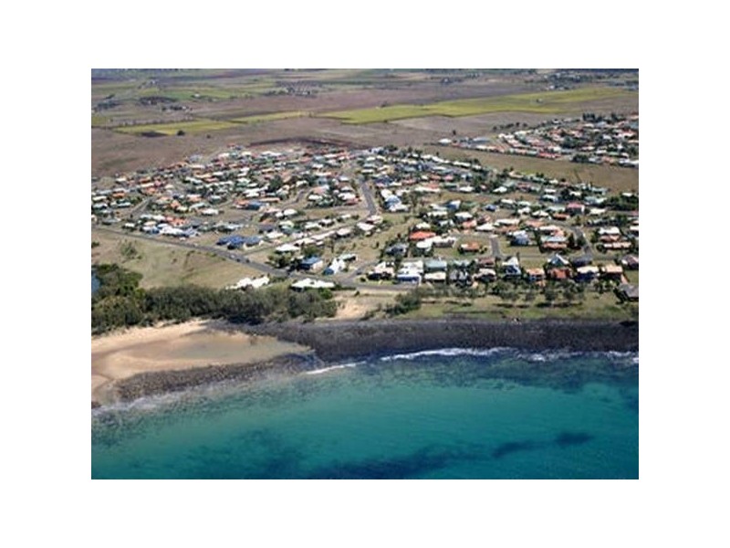 5 Cook St, Bargara QLD 4670