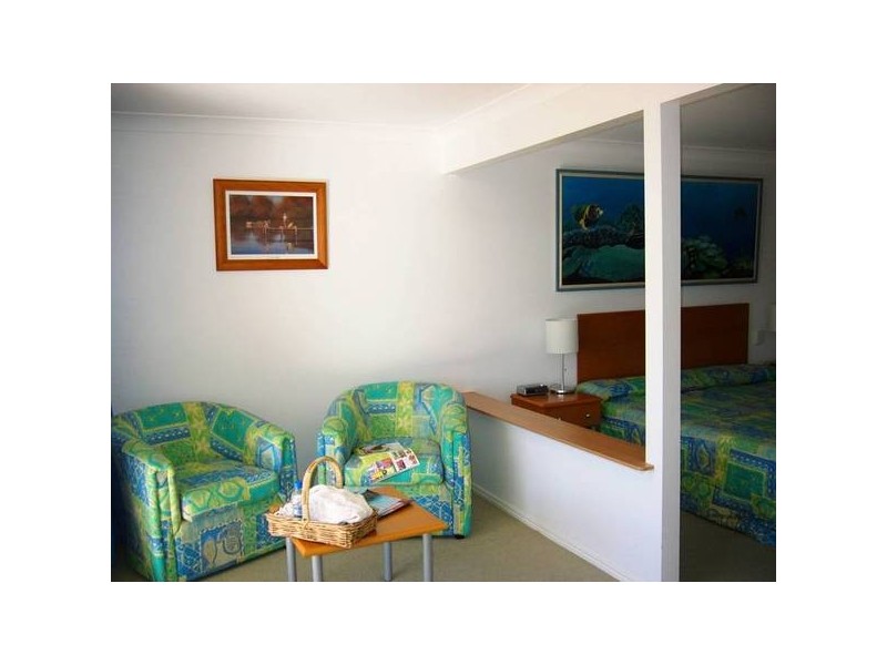 37 & 38 Pebble Beach Dr, Coral Cove QLD 4670
