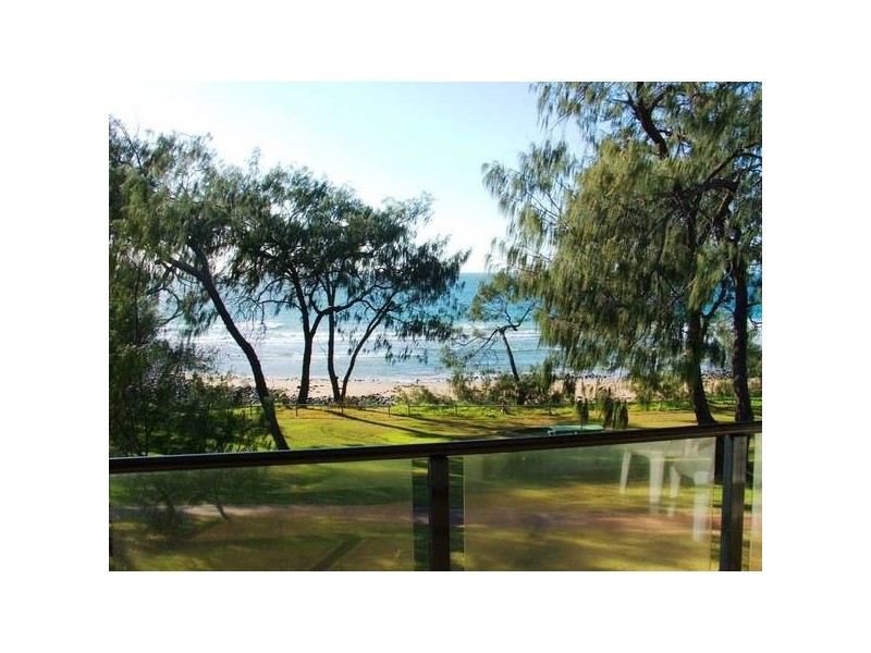 37 & 38 Pebble Beach Dr, Coral Cove QLD 4670