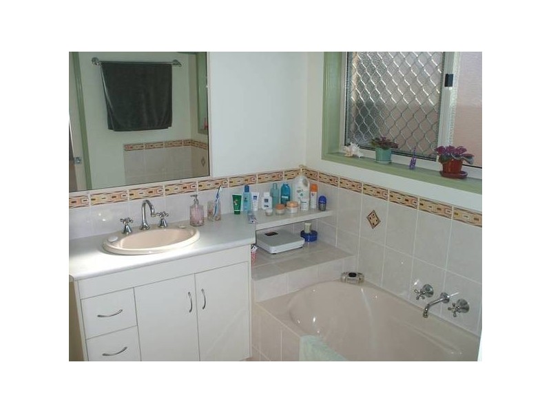 66 Innes Park Rd, Innes Park QLD 4670