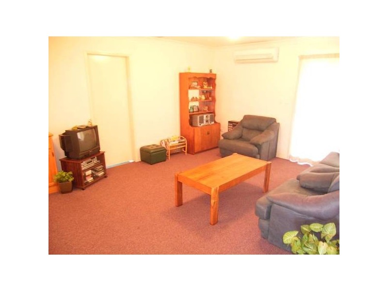 4 Settlers Crt, Bargara QLD 4670