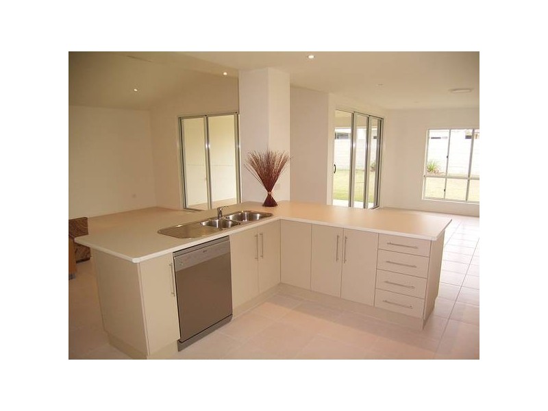 14 Parkside Pde, Bargara QLD 4670