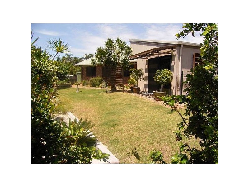 30 Amaroo Cres, Innes Park QLD 4670