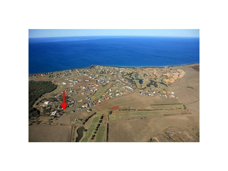 3 Raewood Close, Coral Cove QLD 4670