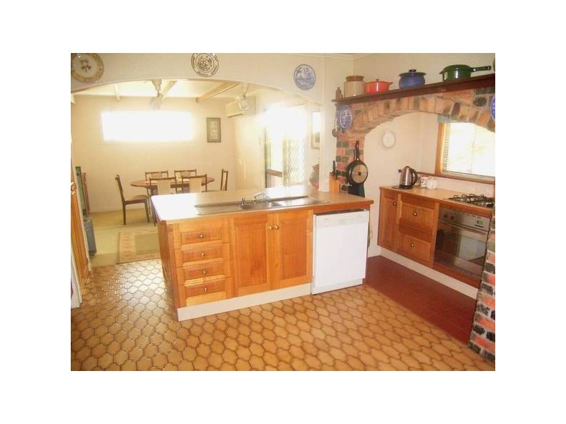 10 Tanner Street, Bargara QLD 4670