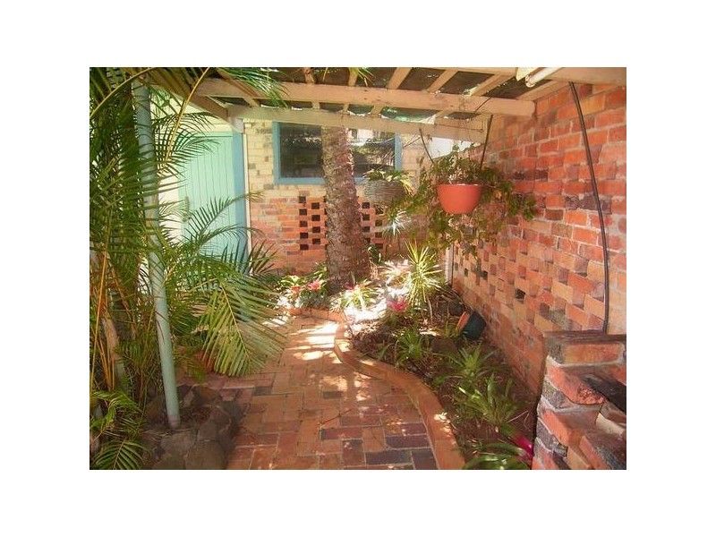 10 Tanner Street, Bargara QLD 4670