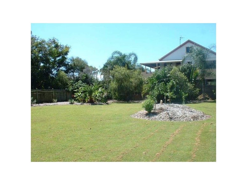 10 Natalie Street, Bargara QLD 4670